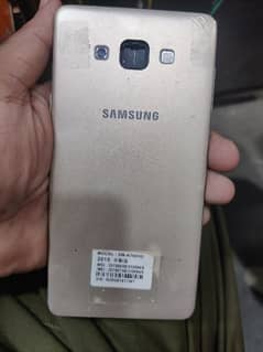 Samsung A700YD panel