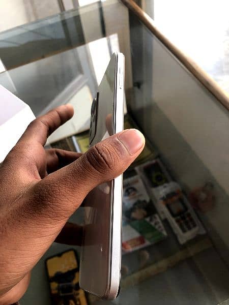 (exchange possible) Infinix note 11 4/128 full box condition 10by10 2