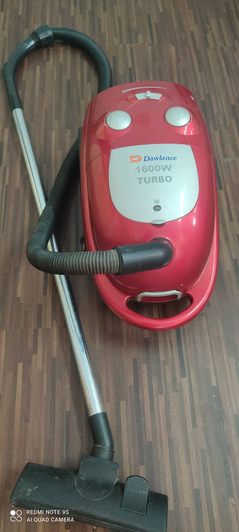 Dawlance 1600W turbo vacuum cleaner 2