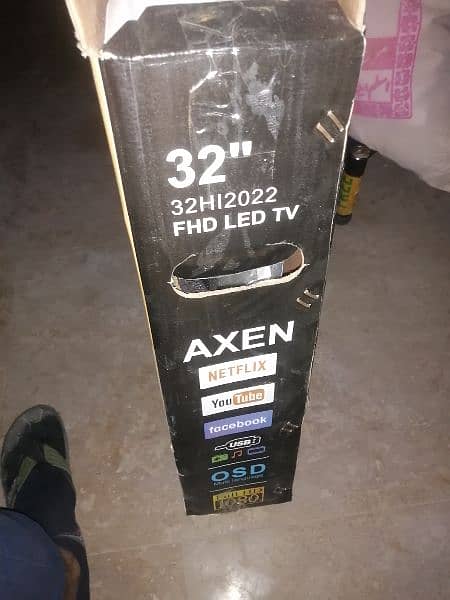 32 INCH LED SMART TV FOR SALE | ALMOST NEW |USED BUT IN GOOD CONDITION 3