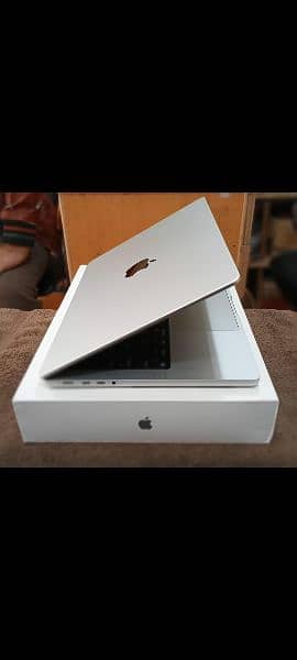 MacBook M2 Pro 2023 16GB 512GB 14" MPHE3 With Box 0