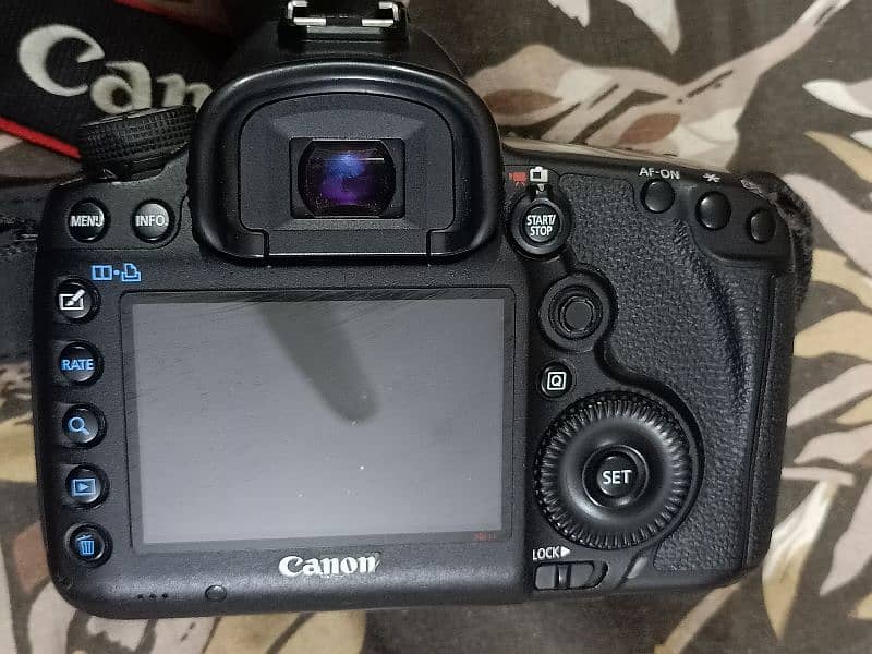 Canon 5D Mark iii Full Frame Camera in new condition 6