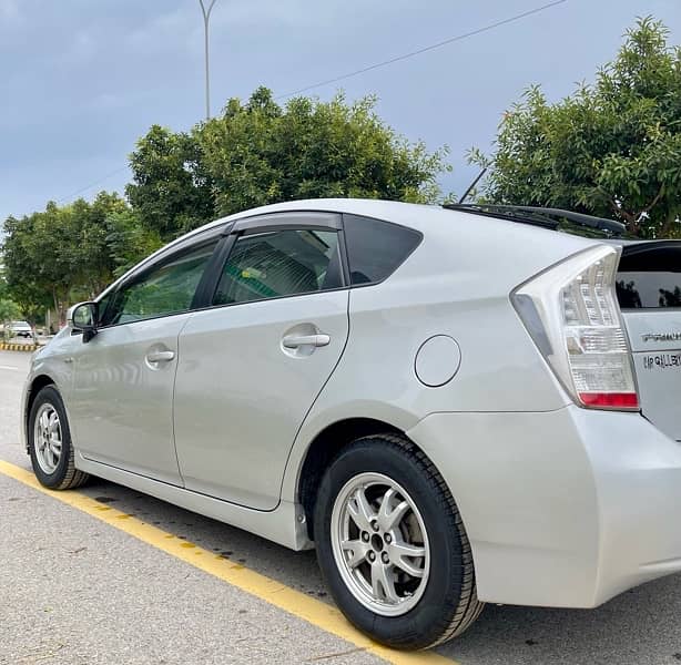 Toyota Prius 2011/2016 For Sale 10