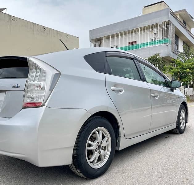 Toyota Prius 2011/2016 For Sale 11