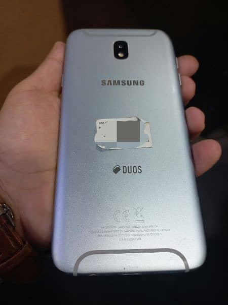 Samsung J7 pro 1