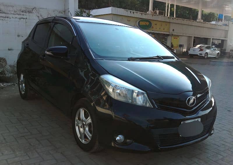 TOYOTA VITZ 2012 2