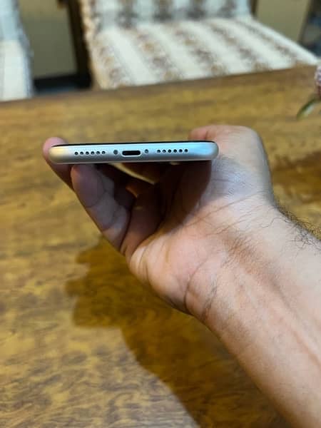 Iphone 11 PTA APPROVED 128GB 4