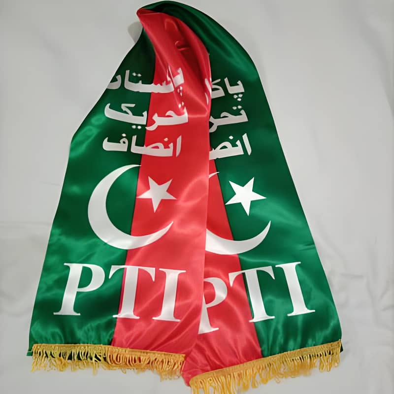 PTI Flag , size 4x6 feet , for top roof, call  O3002517790 2