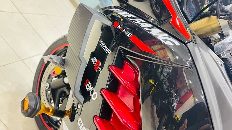 Ducati GT 400cc heavy bike super hit brand new Yamaha R1 7