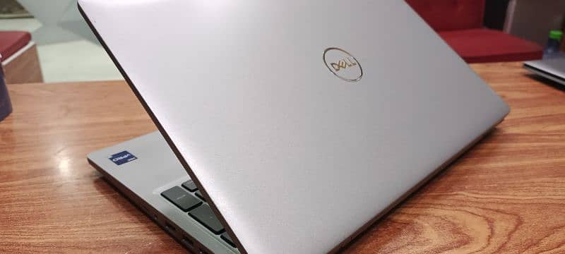 Dell precision 3570 (Ci7-12th Generation) 2