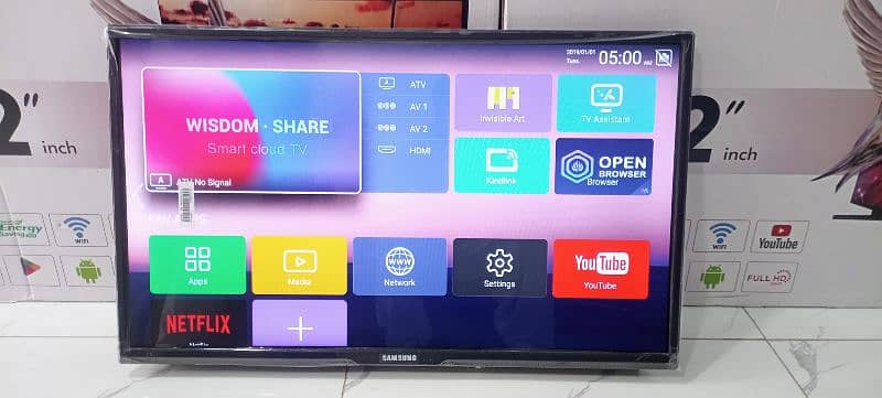 LED TV 32" INCH SAMSUNG SMART 4K ULTRA SLIM UHD NEW BOX PACK 2