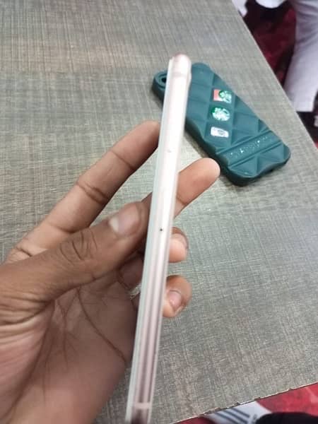 IPHONE 8 URGENT SALE 2