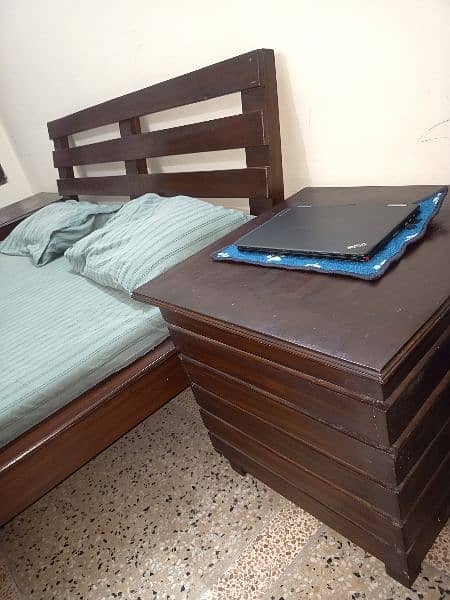 Wooden Bed Queen Size with Side Tables and Mattress 4