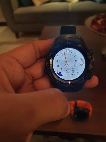 Huawei Watch 2 with calling option. 3