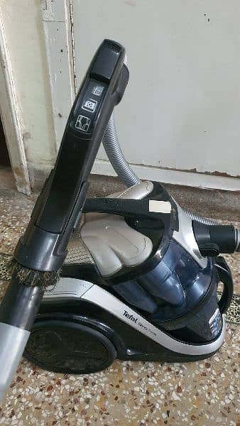 vacuum cleaner 5