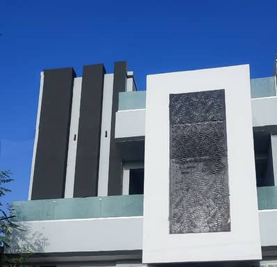 Beautiful and slightly used upper portion