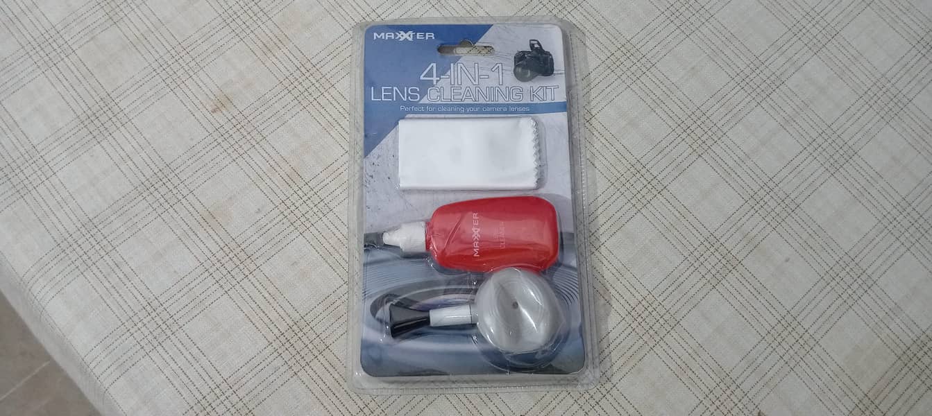 Professional 4-in-1 Camera Lens Cleaning Kit in Karachi 1