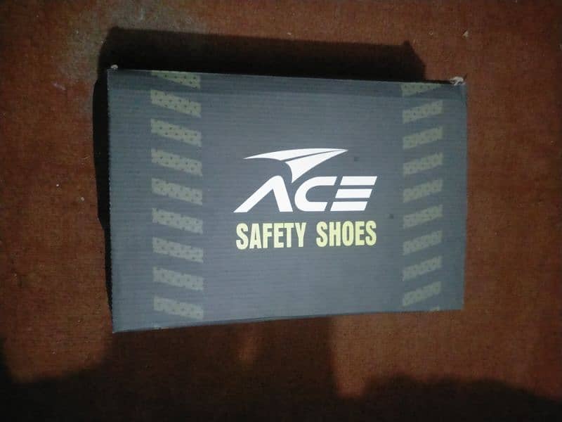 safety shoes 0