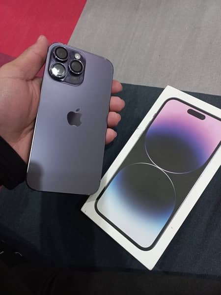 iphone 14 pro Max (brand New with Box) 0