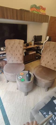 Room Chairs with Table 10/10 condition