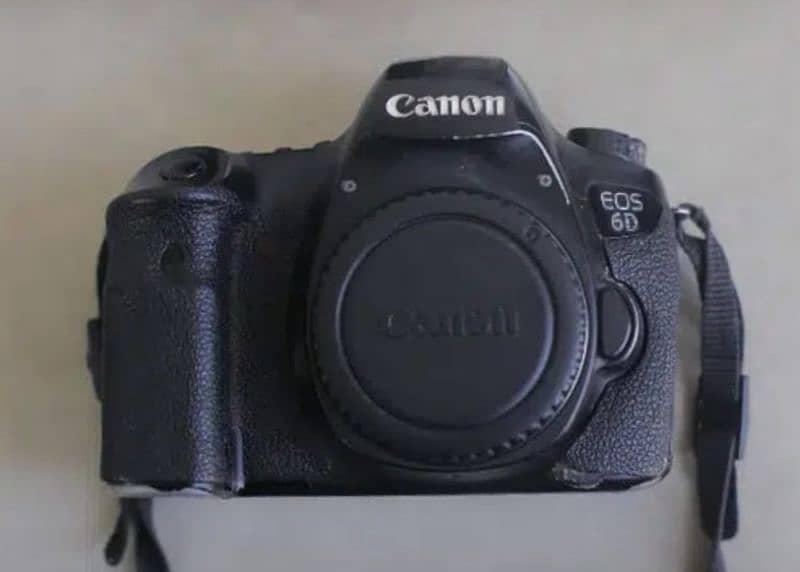 canon 6d with battery & charger 1