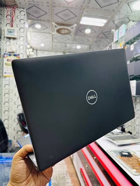 Dell latitude 5400 Core i5 8th gen laptop 8/256 ssd 5