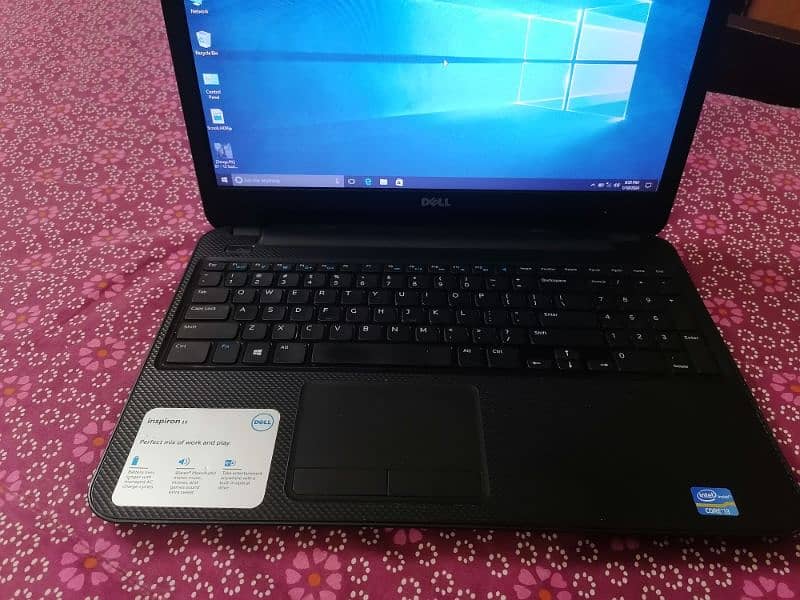 Dell inspiron core i3, 3rd gen, 4 gb ram, 320 gb hdd 0