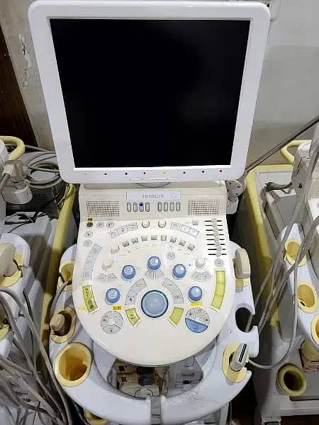 Ultrasound Machine Hitachi Hi vision Avius 2