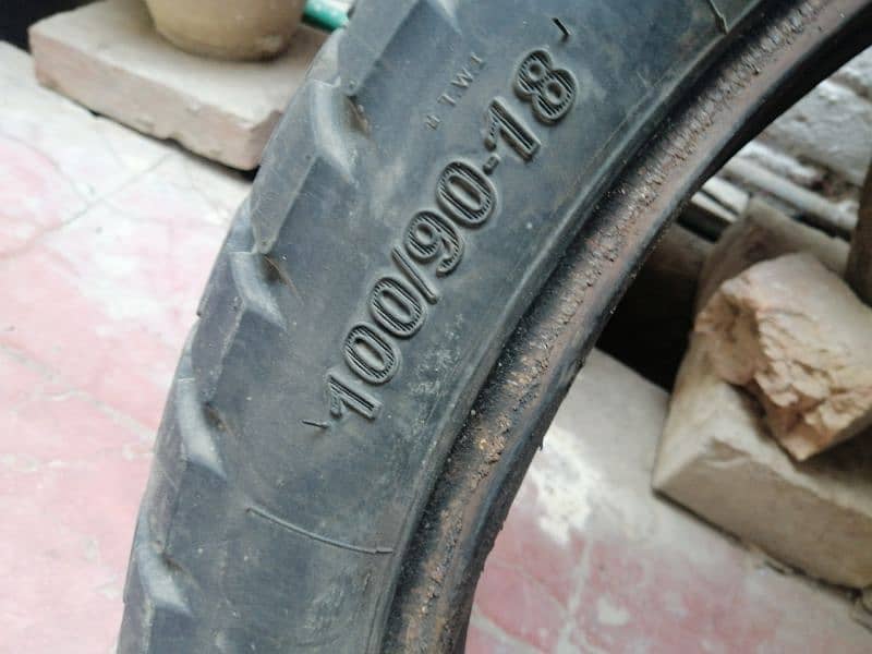 Ralco speed blaster tire 100-90-18  good for suzuki gs 150 honda cb150 4