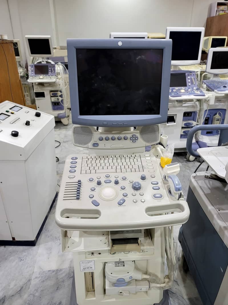 Ultrasound Machine, GE Logiq P5 Ultrasound System 0