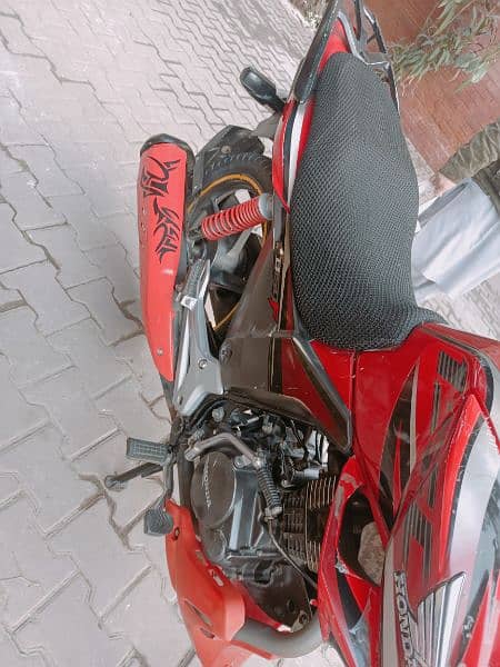 HONDA 150F in outclass condition with fully wrapped 3