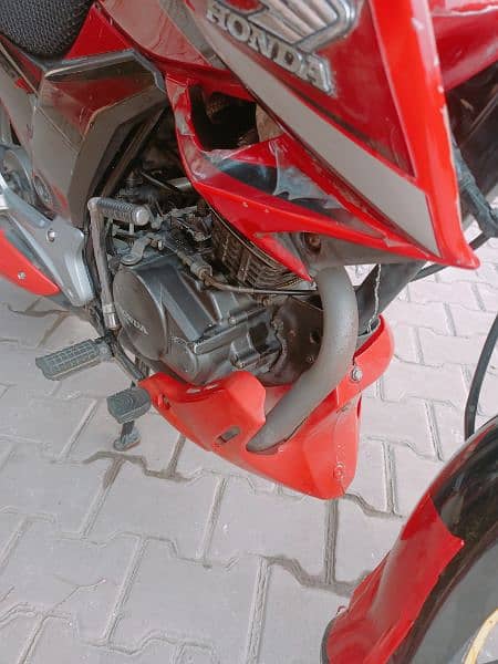 HONDA 150F in outclass condition with fully wrapped 5