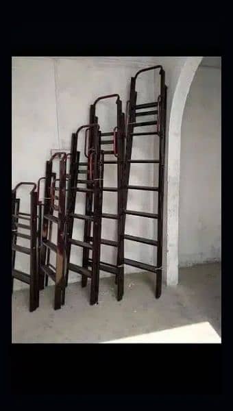 STEEL FOLDABLE LADDERS IN DIFFERENT SIZES 1