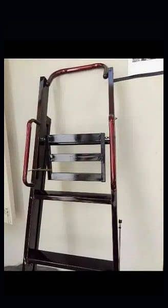STEEL FOLDABLE LADDERS IN DIFFERENT SIZES 9