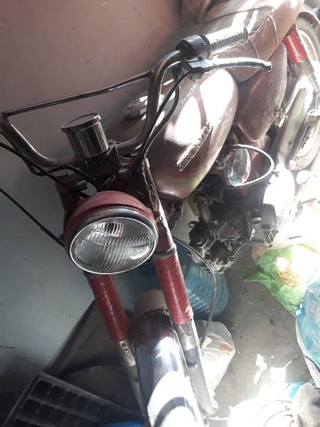 used spare parts of bikes and vespa 12
