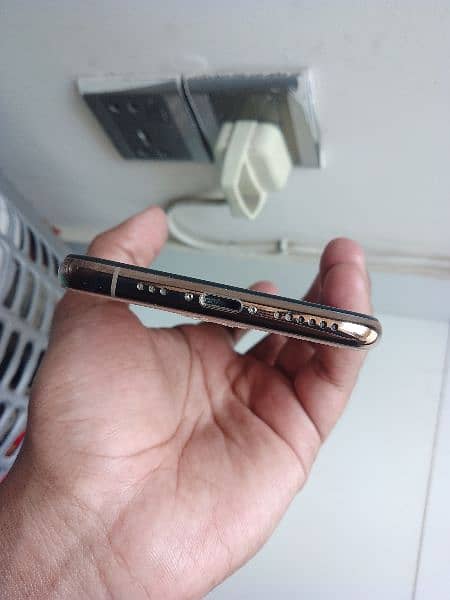 iphone xs 64gb non pta for sale mint condition no scratch perfect 4