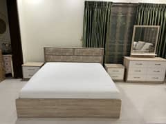 Home Box Master Bed - Malaysian
