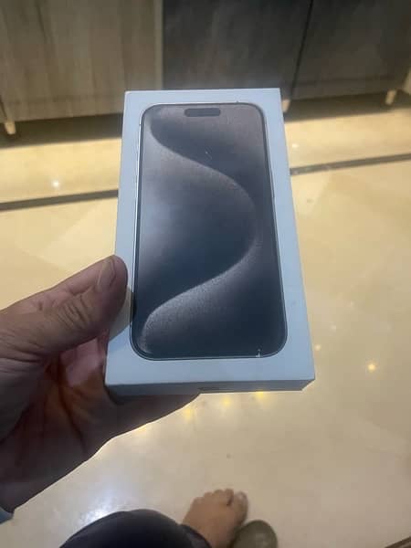 Iphone 15 pro 256GB 0