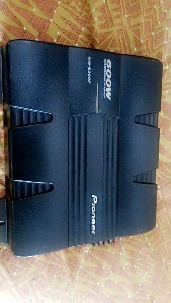 Pioneer 4 channel amplifier for speakers components and audio woofers 1
