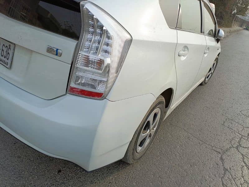 TOYOTA PRIUS 2011 8