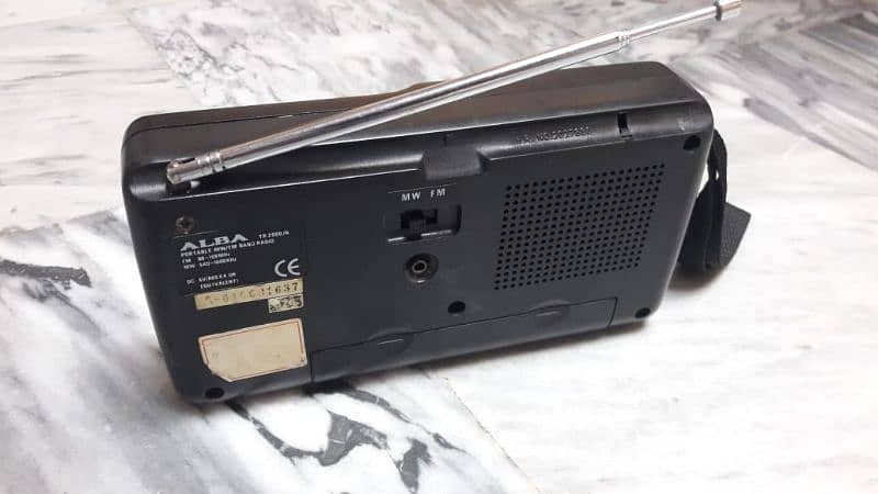 ALBA Portable Radio. 3