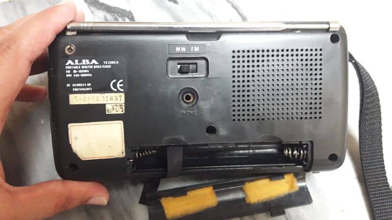 ALBA Portable Radio. 5