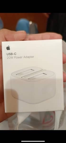 Apple Original 20w adapter / charger 2