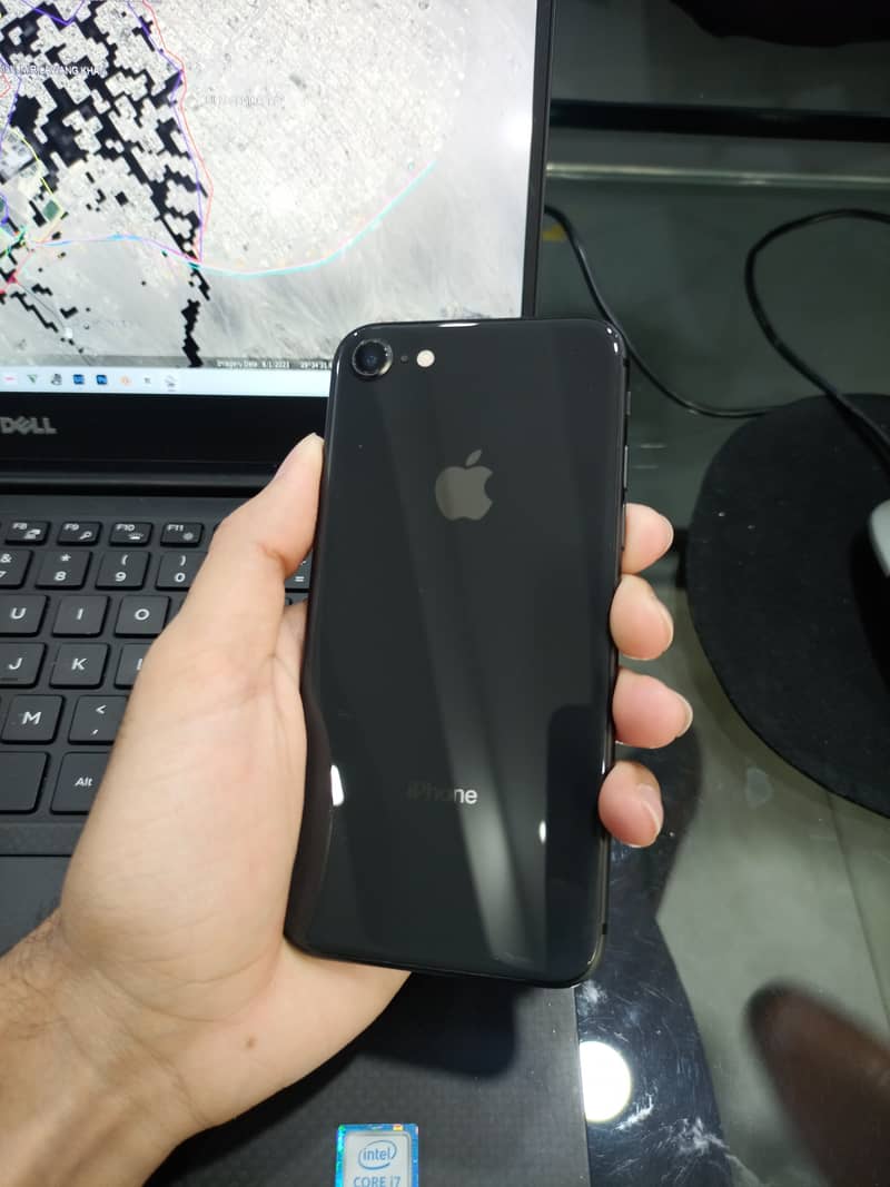 Iphone 8 non PTA 0