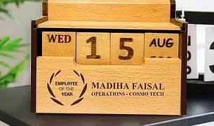 Customized Wooden Table Calendar