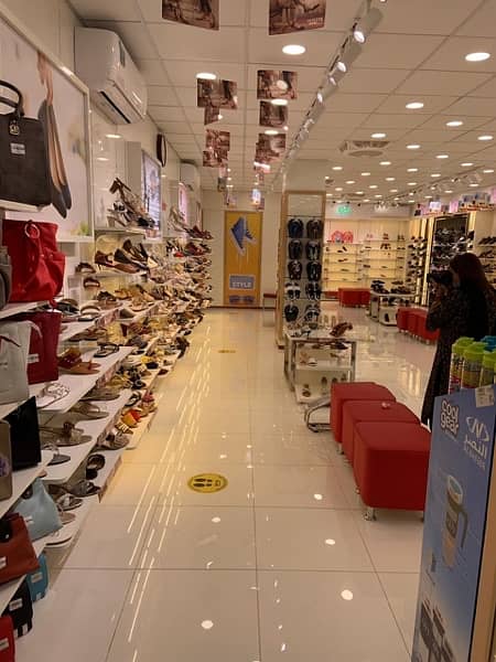 Running business for sale/Shoestore for Sale 1