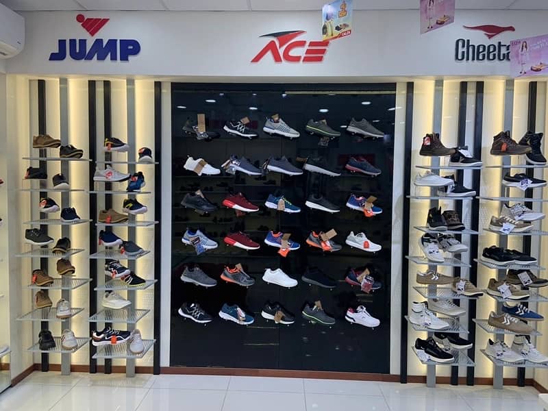 Running business for sale/Shoestore for Sale 4