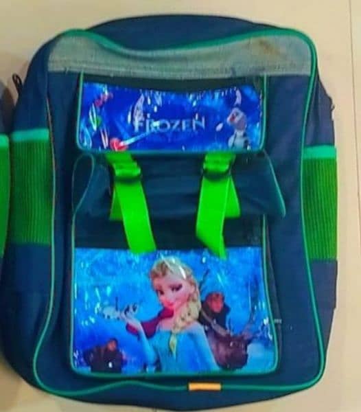 BOYS AND GURLS SCHOOL BAGS COLLECTION 10