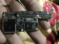iphone xs 256gb mother board used for repairing purpose or swap