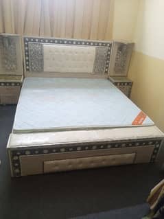 Bed 6x6.5 With Mattress under Warranty